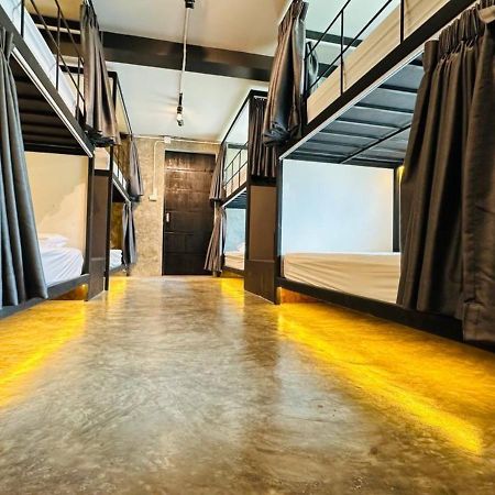 Adora Hostel 치앙마이 외부 사진