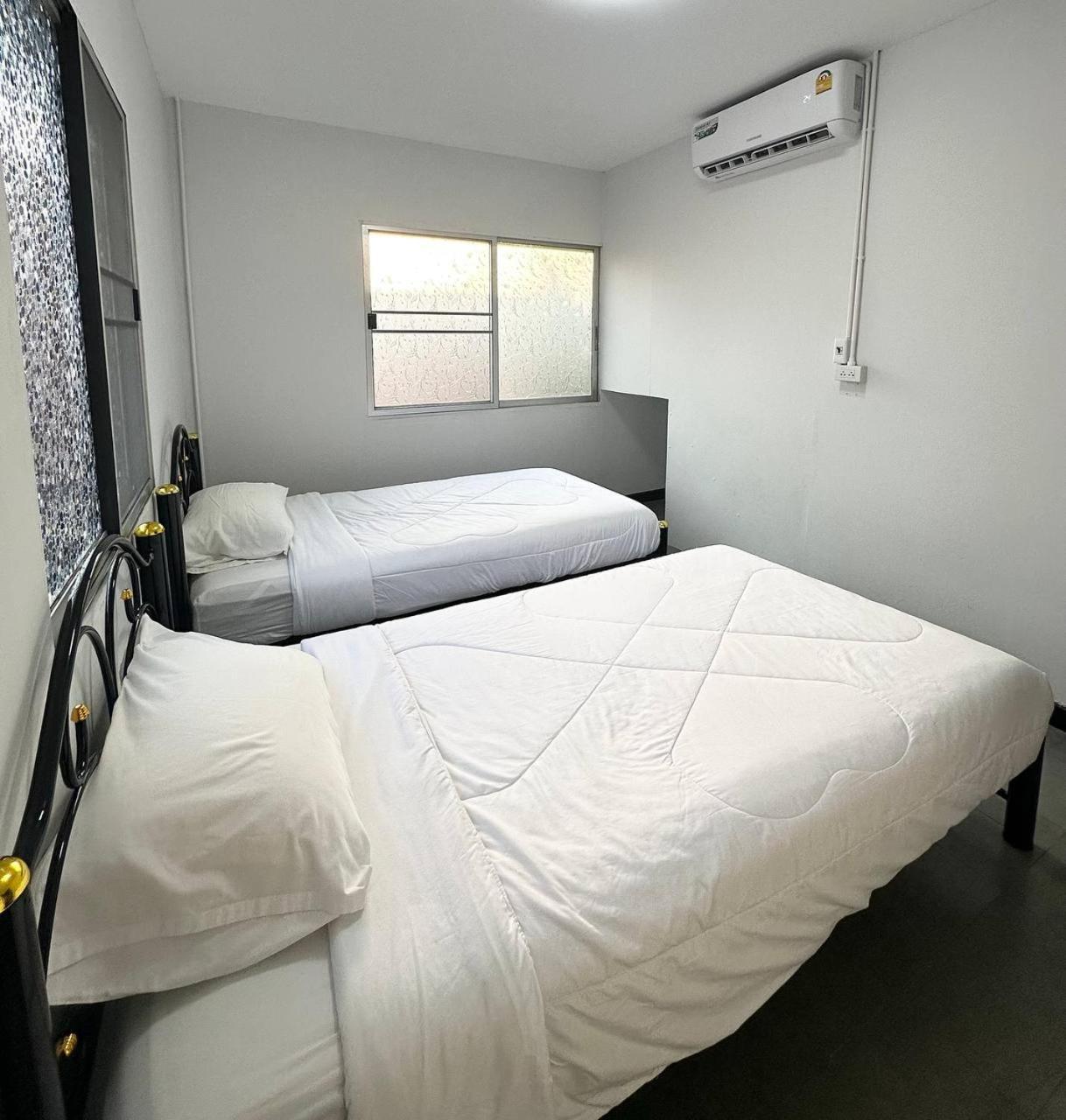 Adora Hostel 치앙마이 외부 사진