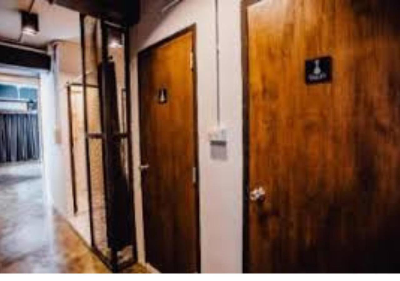 Adora Hostel 치앙마이 외부 사진
